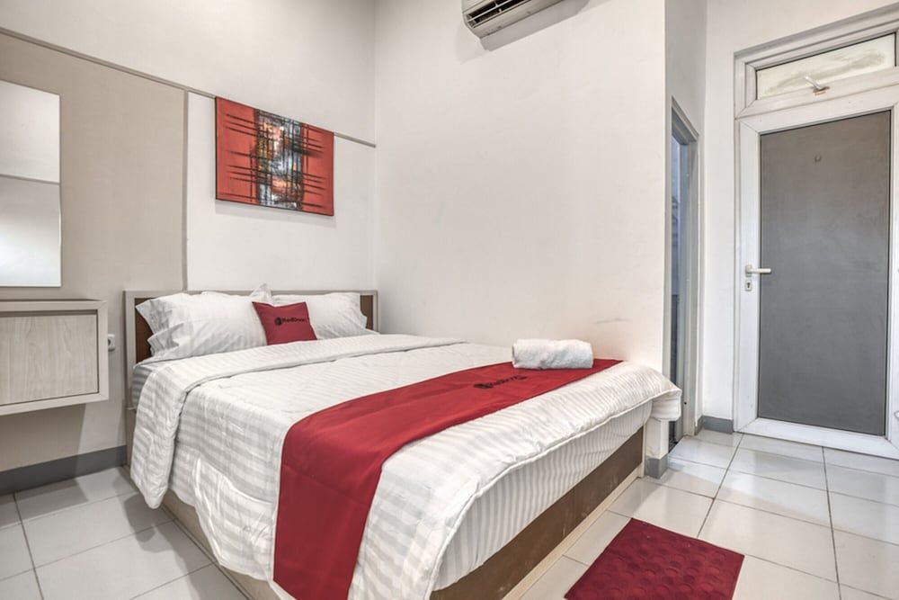 undefined Formerly Reddoorz Near Binus Anggrek 2 7