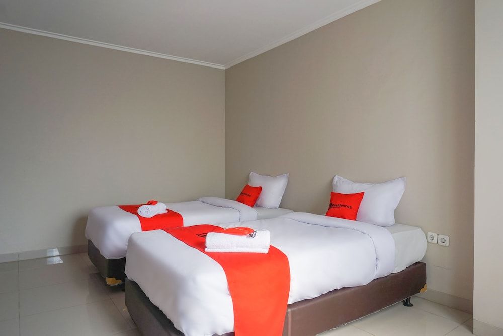 Residences by RedDoorz near MT Haryono Twin Room (RedDoorz)