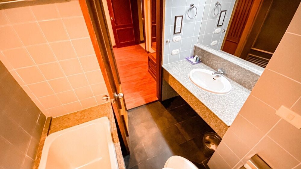 K Park Grand Hotel Junior Double Room 6