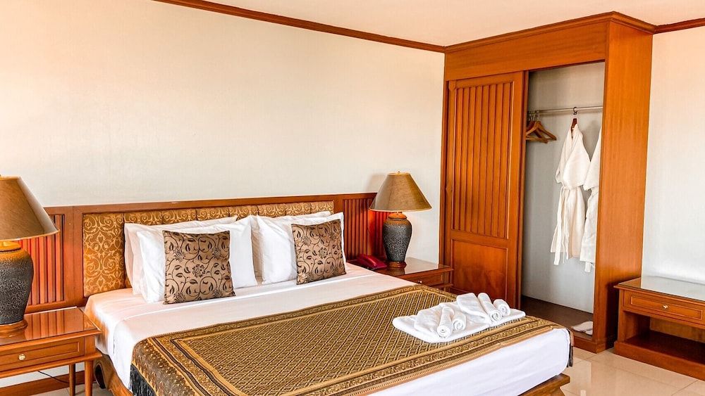 Executive Room