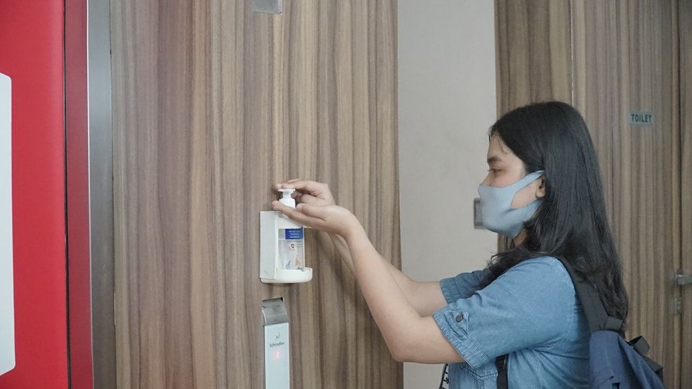 undefined RedDoorz Plus near Gandaria City Mall 2 6