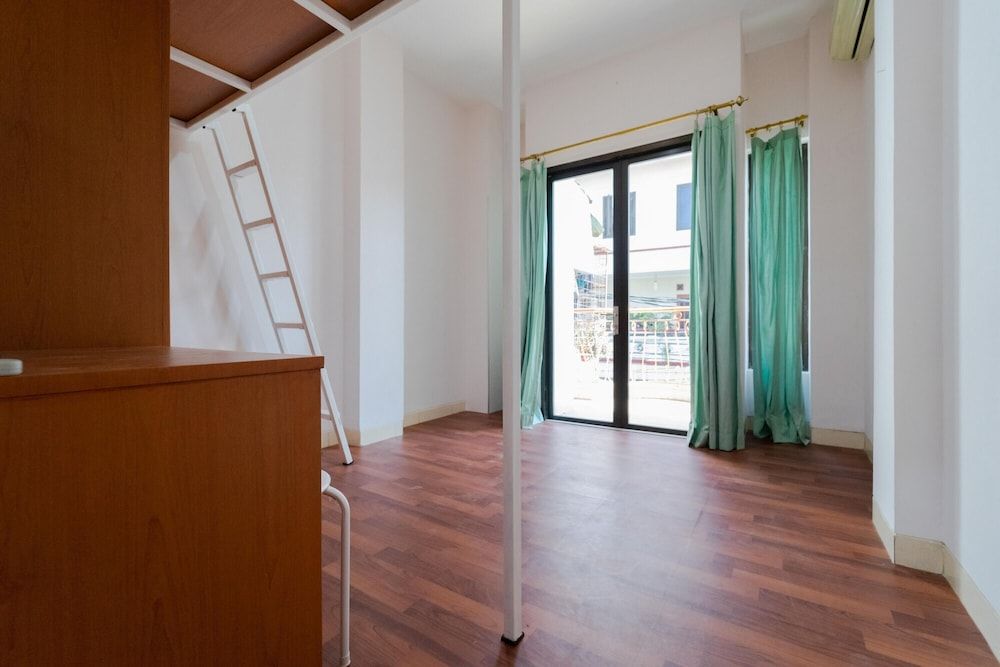 undefined KoolKost Syariah @ Kebon Kacang III Street 8