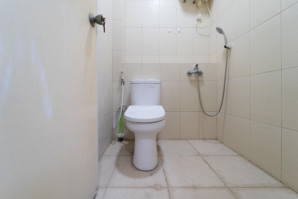 KoolKost Syariah @ Kebon Kacang III Street Single Room 24