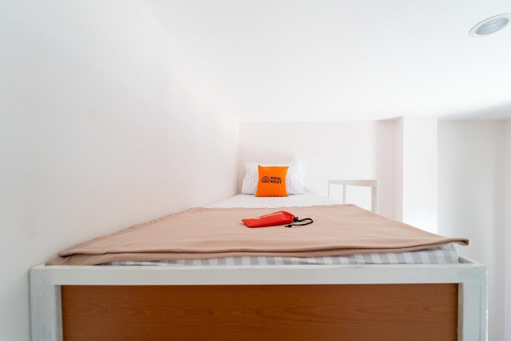 KoolKost Syariah @ Kebon Kacang III Street Single Room 10