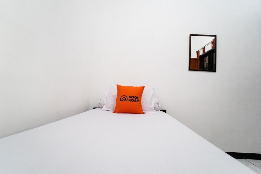 undefined KoolKost Syariah near MRT Lebak Bulus Station 8