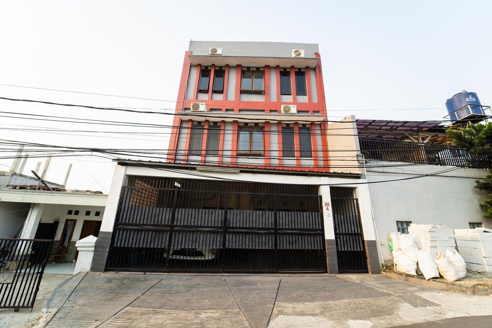 undefined KoolKost Syariah near MRT Lebak Bulus Station