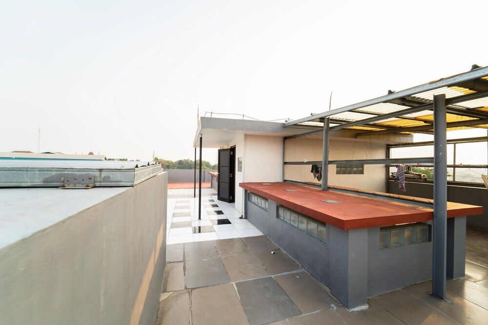 undefined KoolKost Syariah near MRT Lebak Bulus Station 4