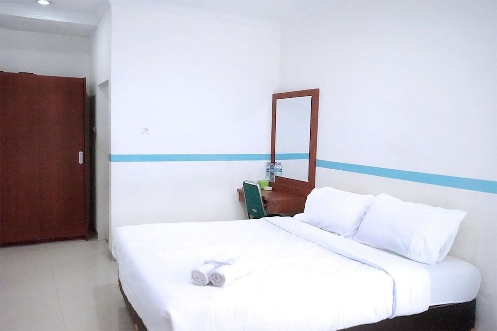 Kost Syailendra by Ruang Nyaman Superior Room 3