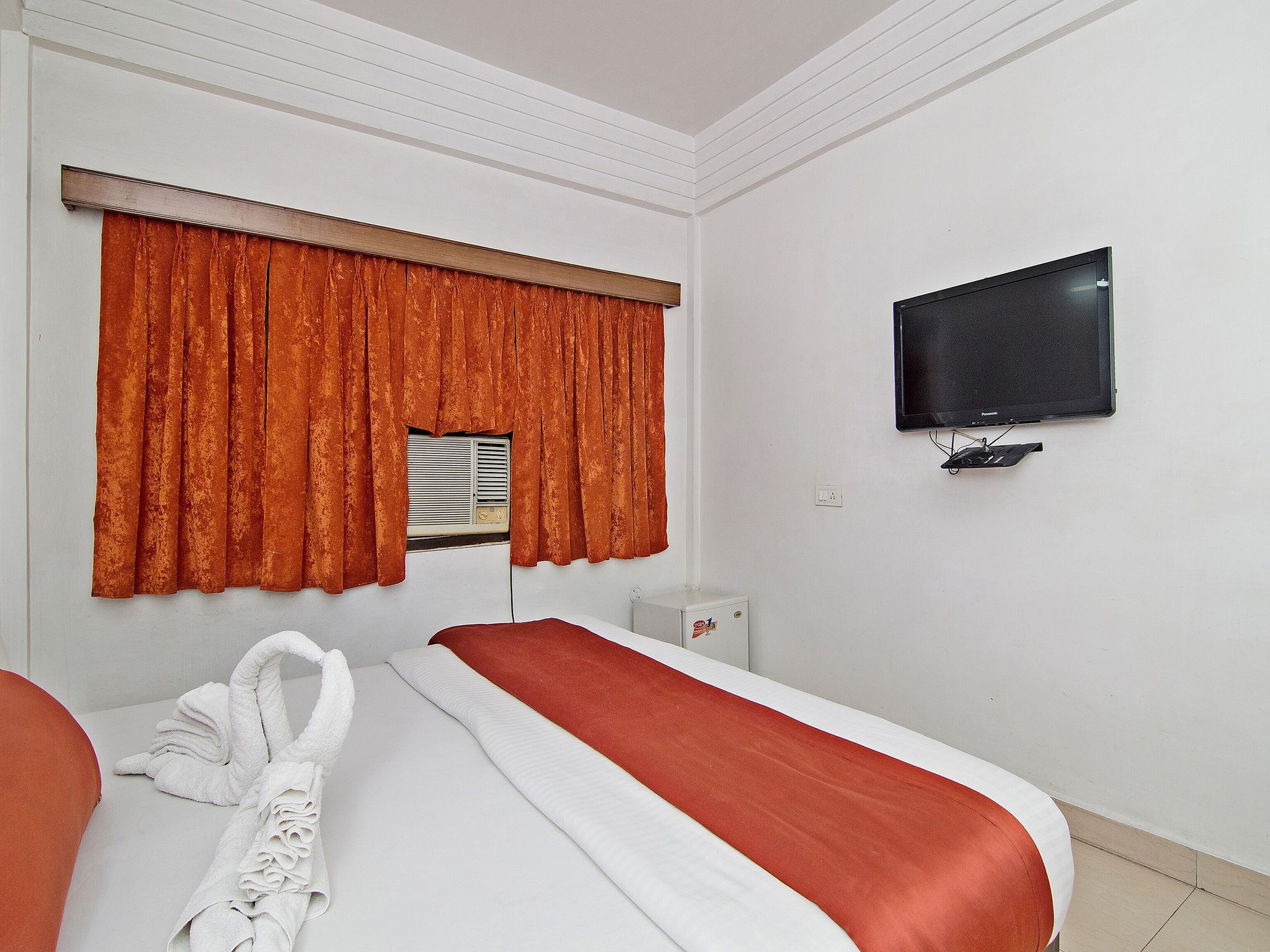 Hotel Deep Avadh Superior AC Room 4