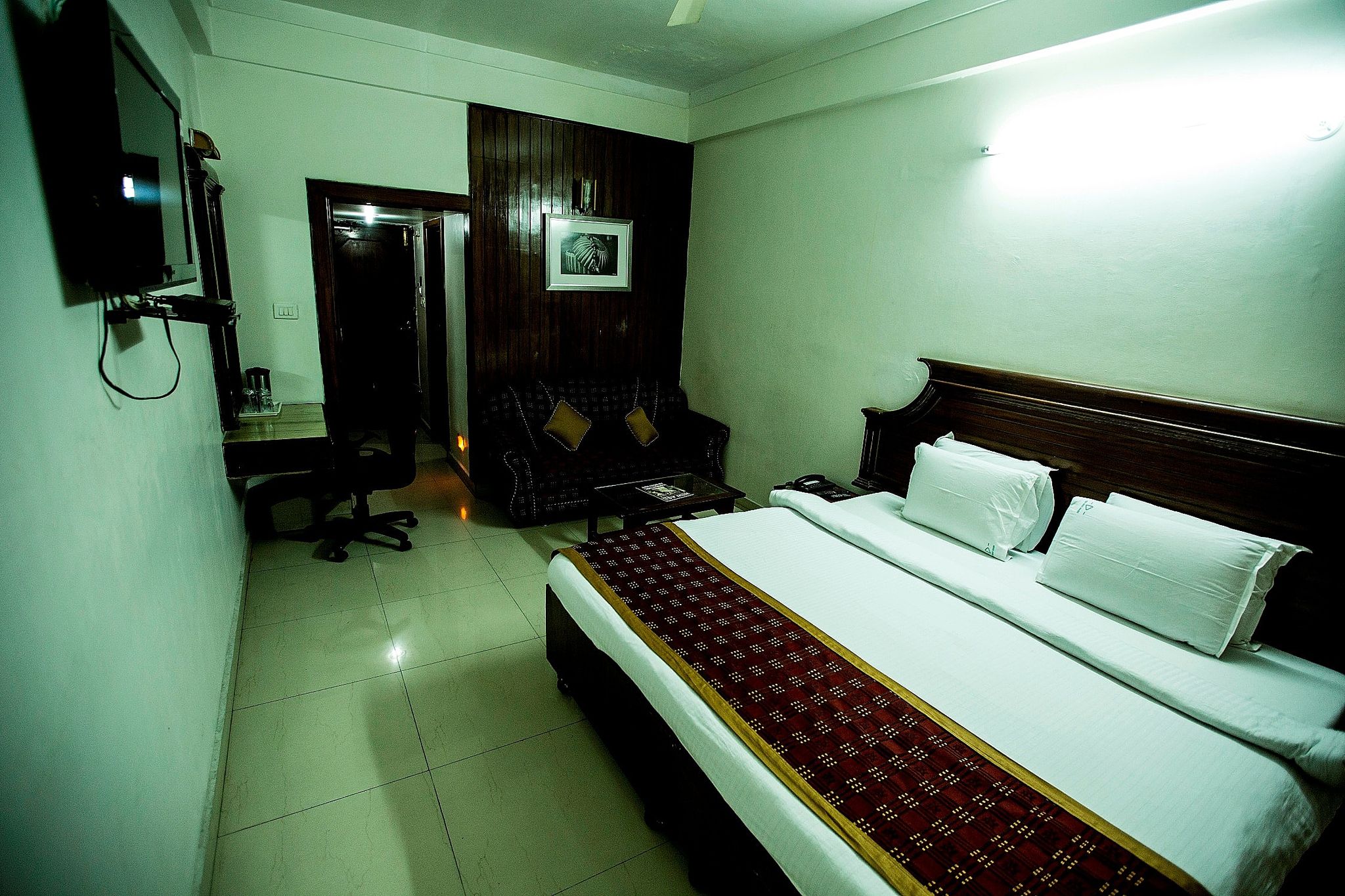 Hotel Deep Avadh Deluxe Ac 2