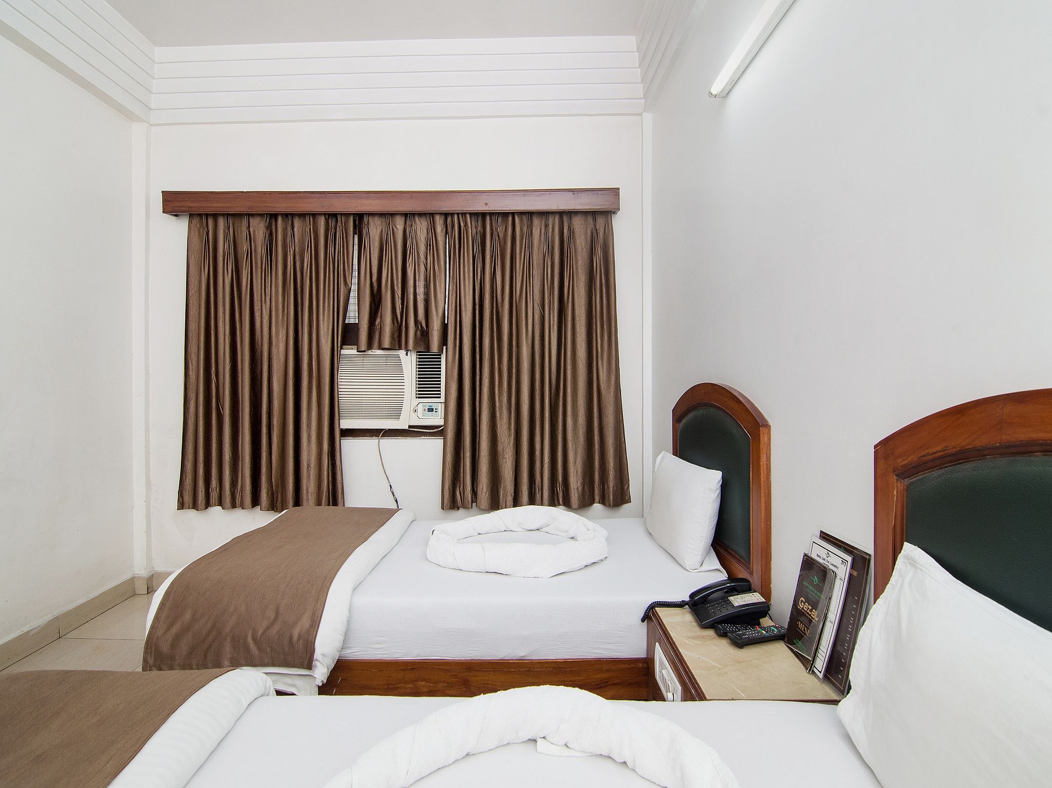 Hotel Deep Avadh Deluxe Ac 3