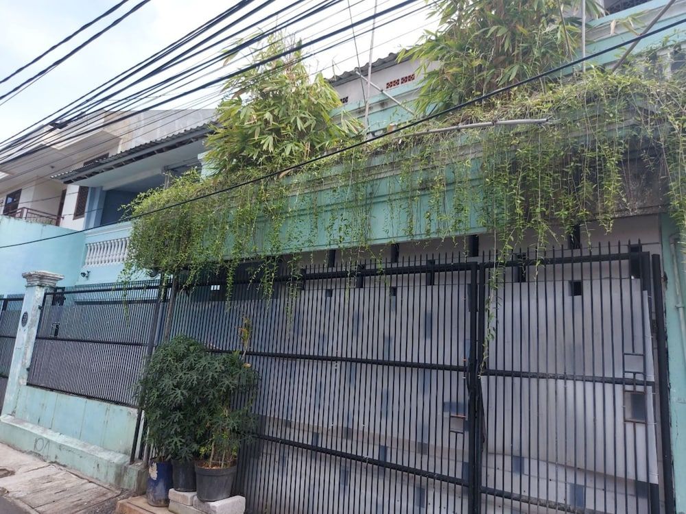 undefined Eiffel Residence Petojo - Female Only 10