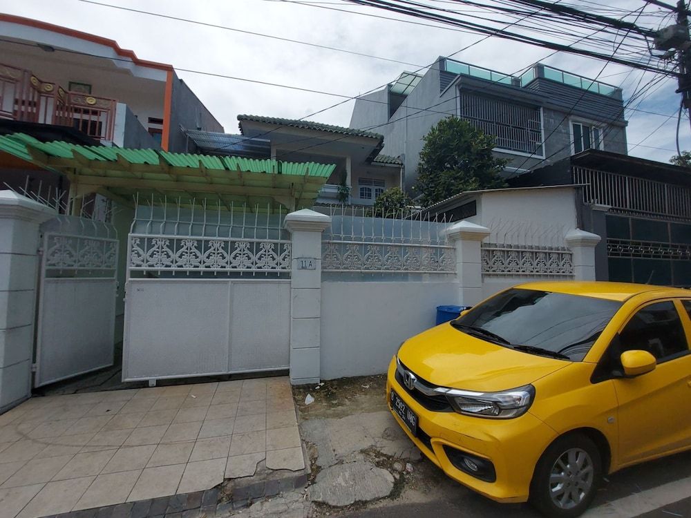 undefined Eiffel Residence Tarakan - Female Only 10