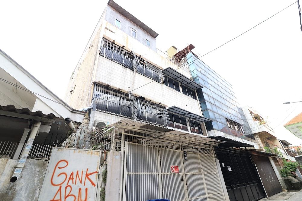 undefined Eiffel Residence Batu Tulis 35A1 - Female Only 2