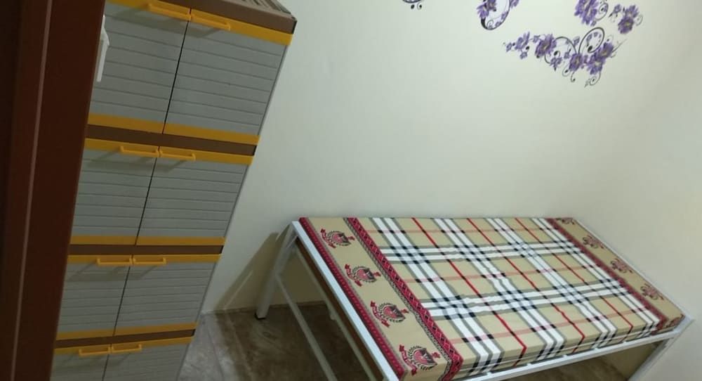 undefined Eiffel Residence Cideng - Female Only