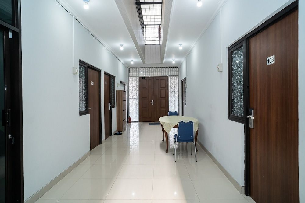 undefined KoolKost near Pasar Baru 7