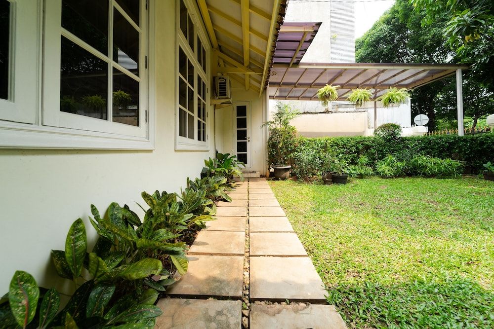 undefined KoolKost Female Syariah near RS. Bhayangkara Pondok Pinang 2