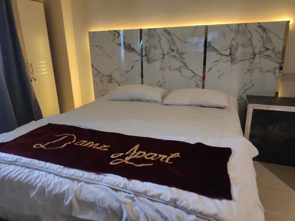 undefined Dea Rooms 6