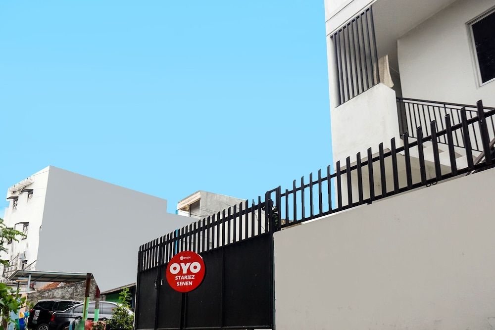 undefined Super OYO 91074 Stariez Senen Syariah 4