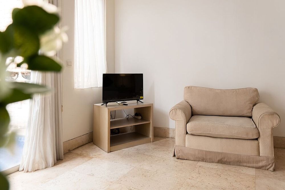 undefined The Unit Residence 9