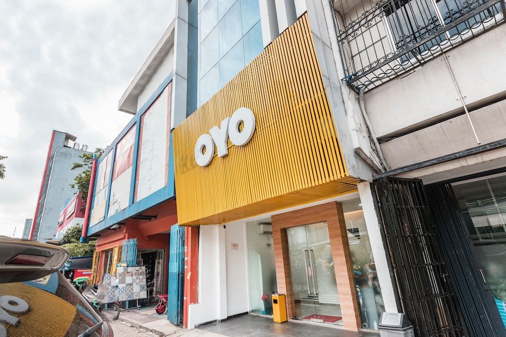 undefined OYO 386 Hey Hotel 3