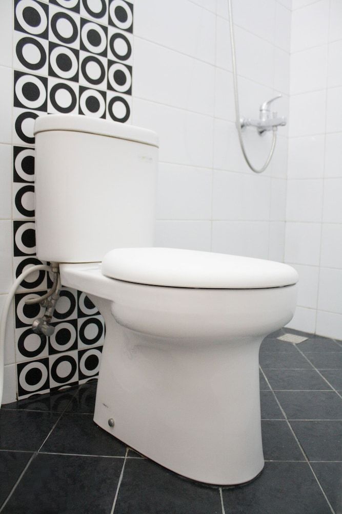 undefined OYO 245 Juana 21 8