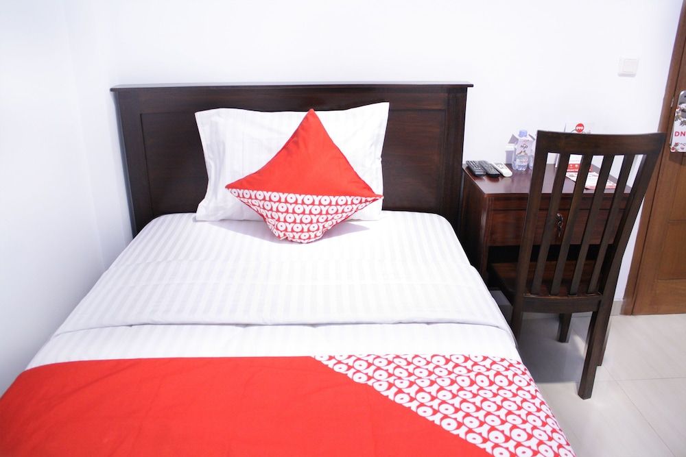 undefined OYO 245 Juana 21