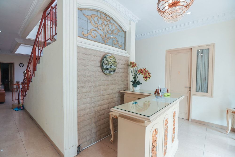 undefined MS Residence 10