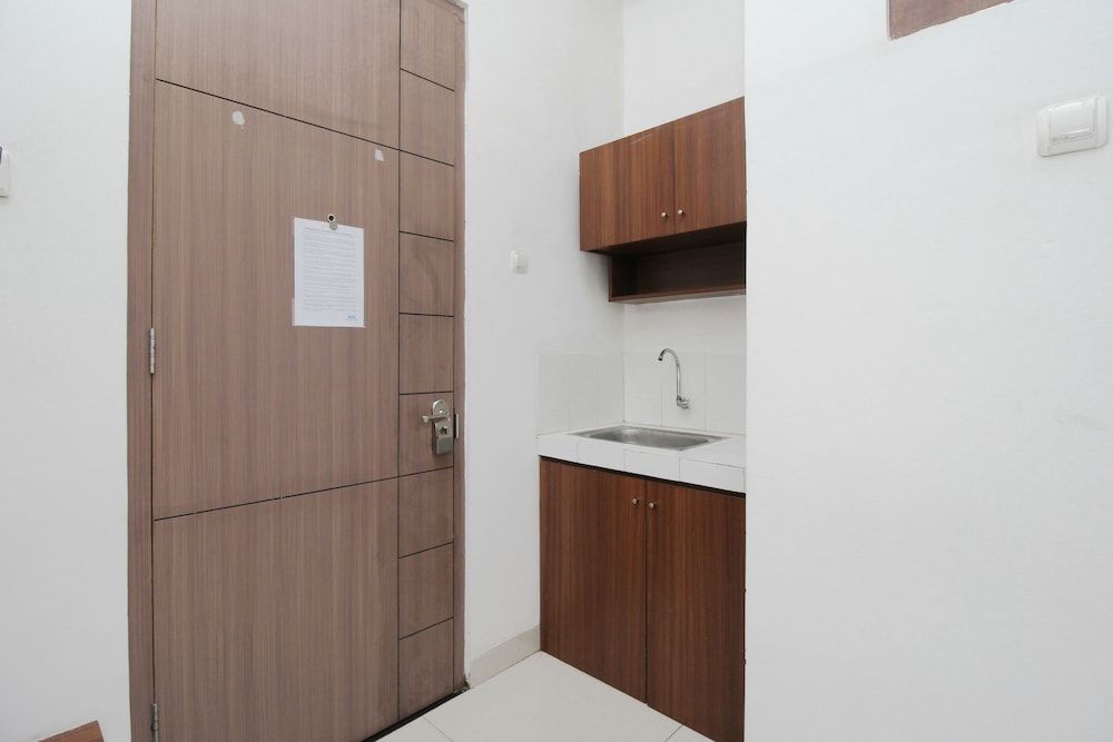 Kamar Keluarga Kemanggisan Syariah Double Room 9