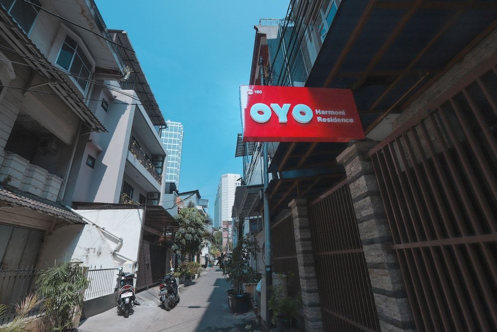 undefined OYO 150 Harmoni Residence 3