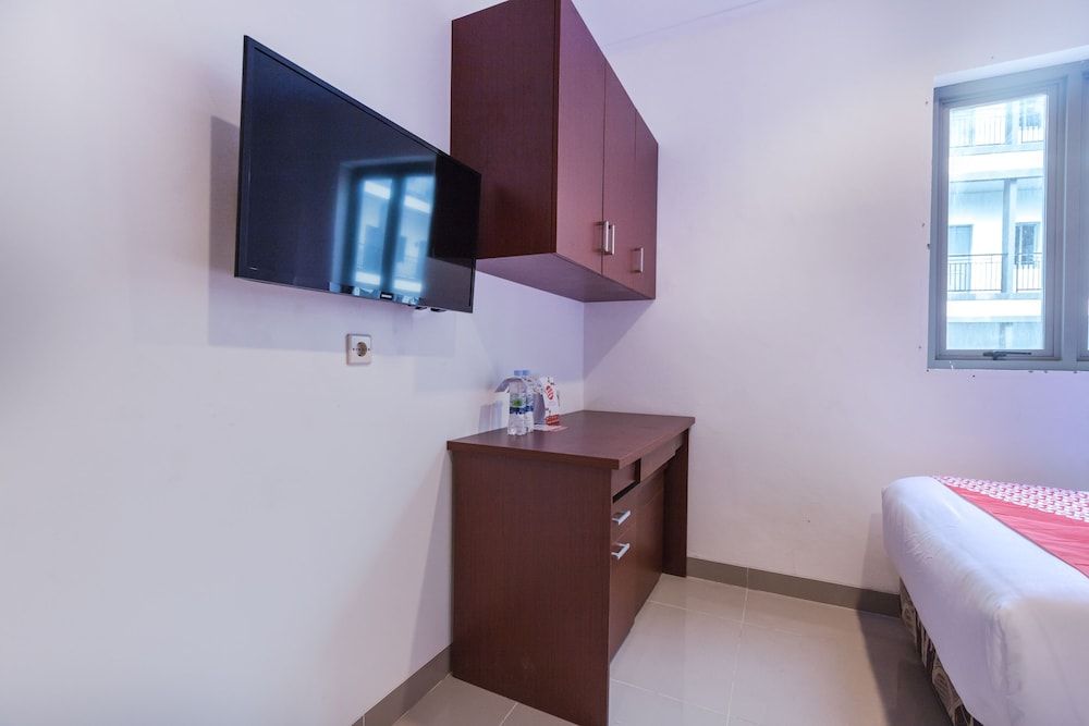 OYO 1310 Urban Residence Standard Twin Room 4