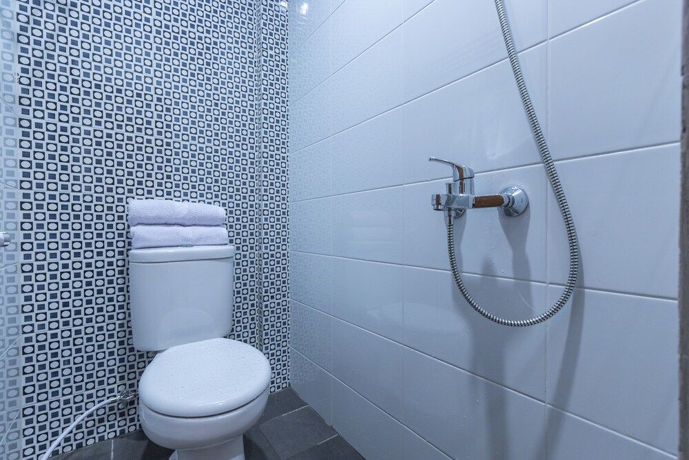 OYO 1310 Urban Residence Standard Double Room 7