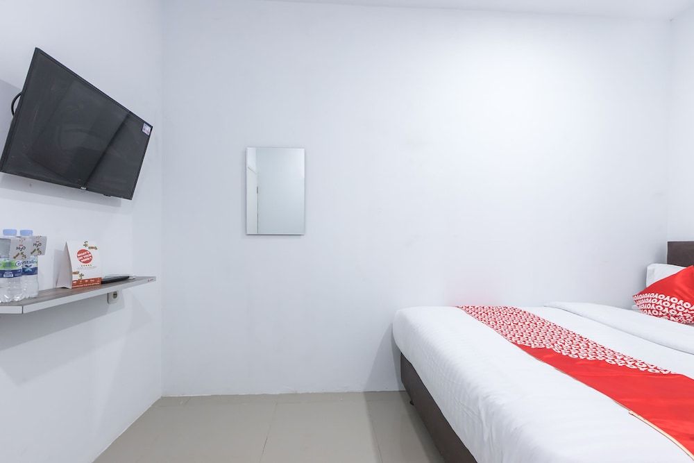 OYO 907 Wisma Cakung Standard Double Room 2