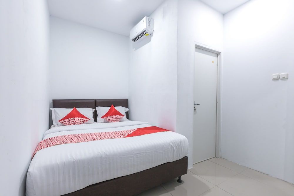 OYO 907 Wisma Cakung Standard Double Room 9