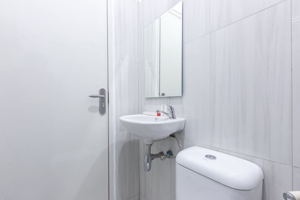 undefined OYO 907 Wisma Cakung 9