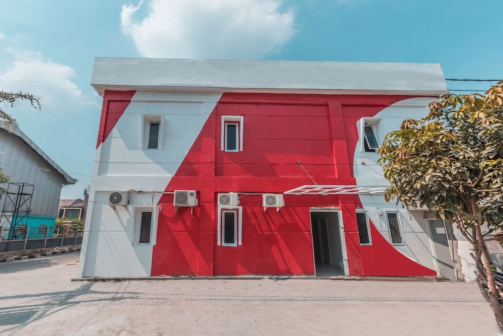 undefined OYO 907 Wisma Cakung