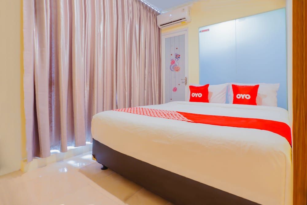 undefined OYO 1850 The Trend 7