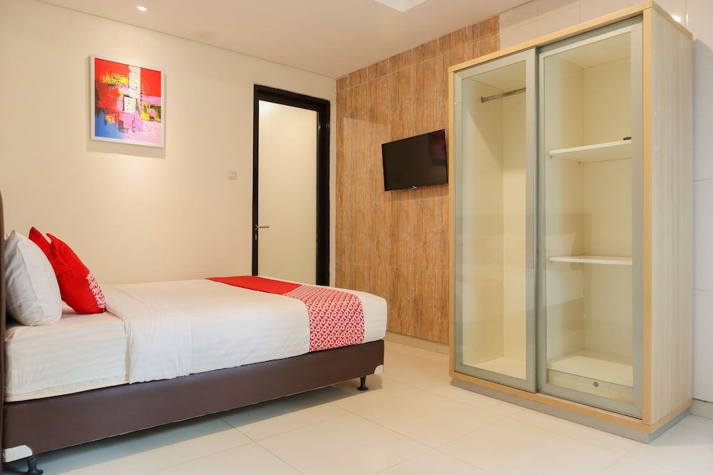undefined OYO 2768 OQ Residence 6