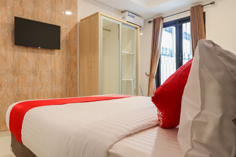undefined OYO 2768 OQ Residence 4