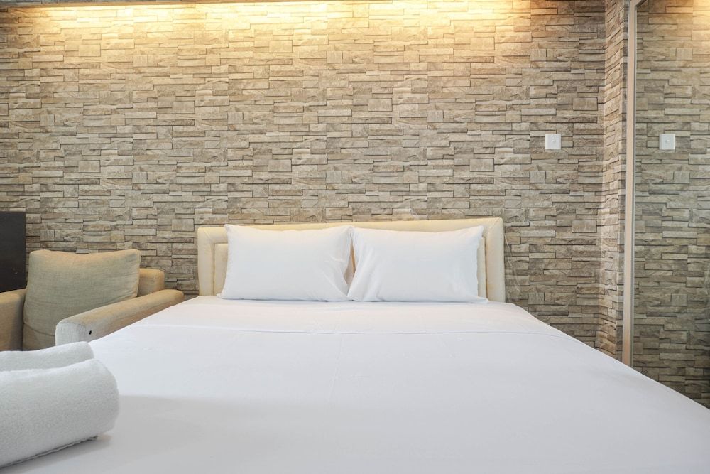 undefined Well Designed And Cozy Studio At Bassura City Apartment