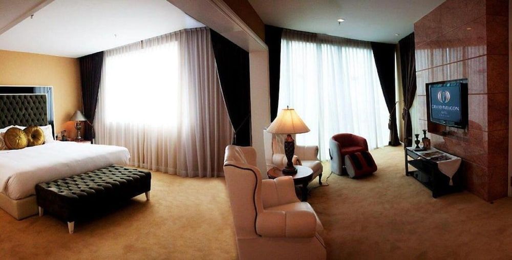undefined Grand Paragon Hotel Johor Bahru 10