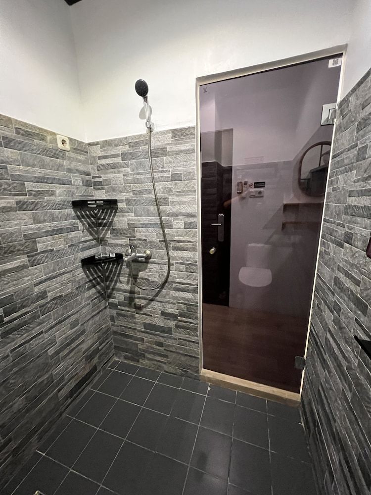 CHOSKA RESIDENCE Deluxe Double Room 4