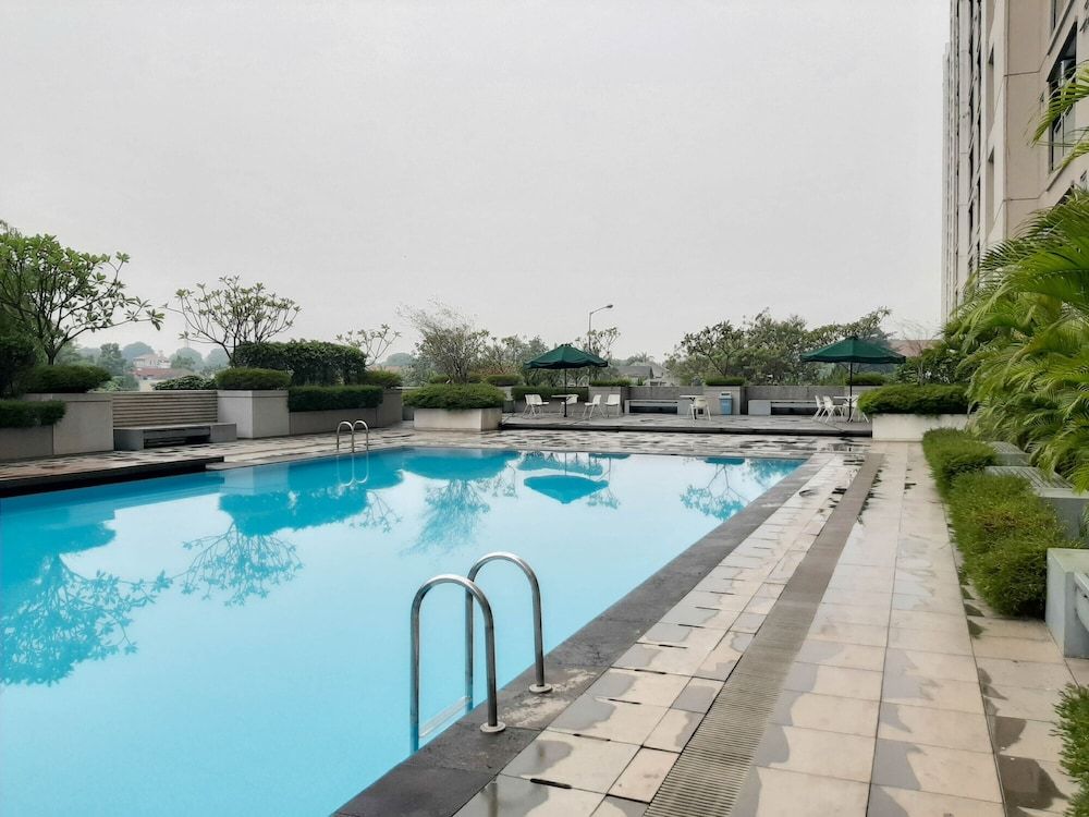 undefined Tranquil 2BR Apartment at Bintaro Park View 2