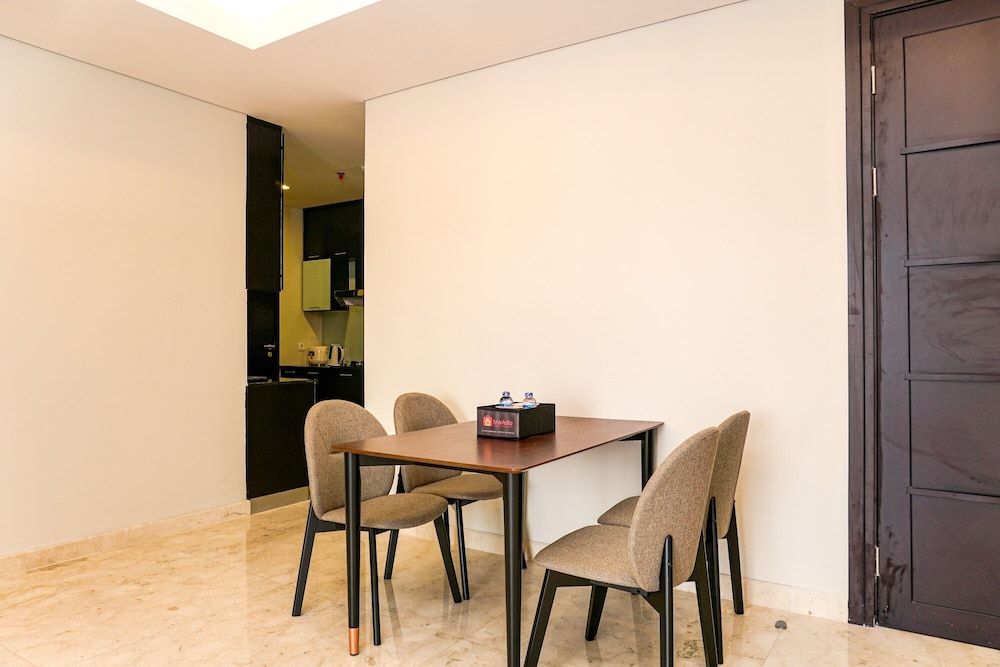 Cozy 2BR @ The Empyreal Condominium Epicentrum Apartment Room 8