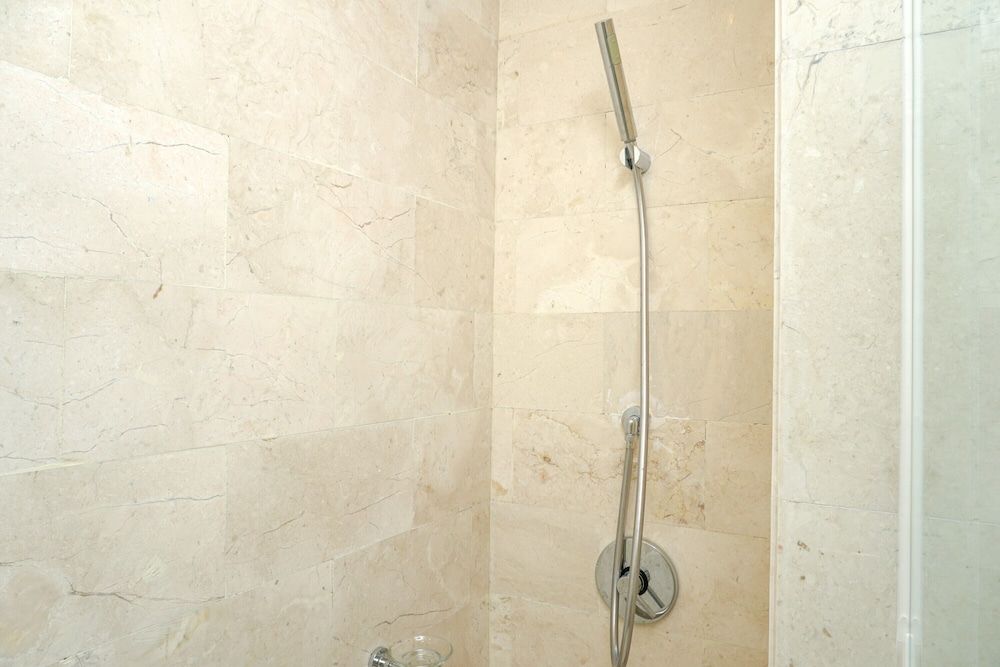 Cozy 2BR @ The Empyreal Condominium Epicentrum Apartment Room 12