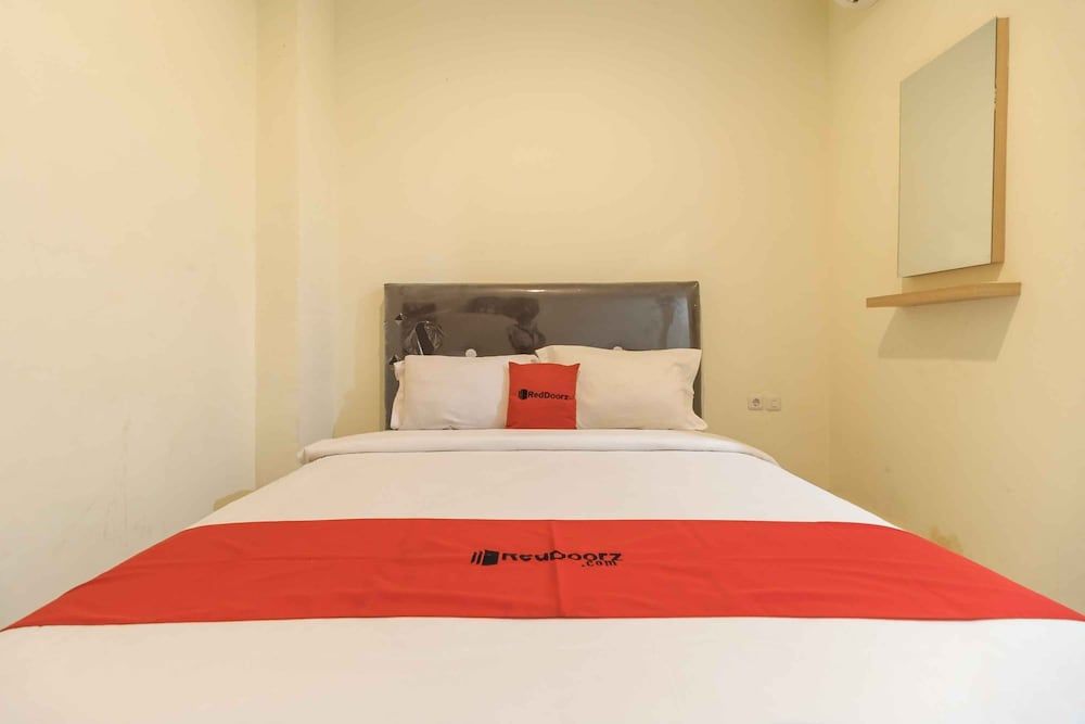 Premium Room (Reddoorz)
