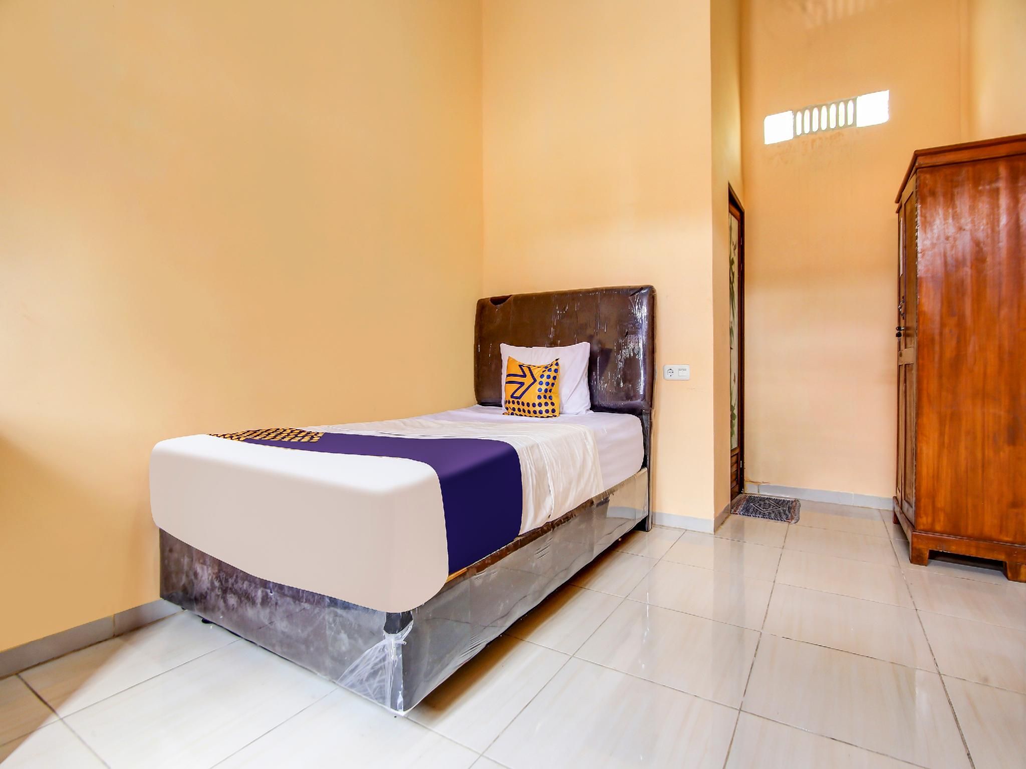 Single Room - Basic