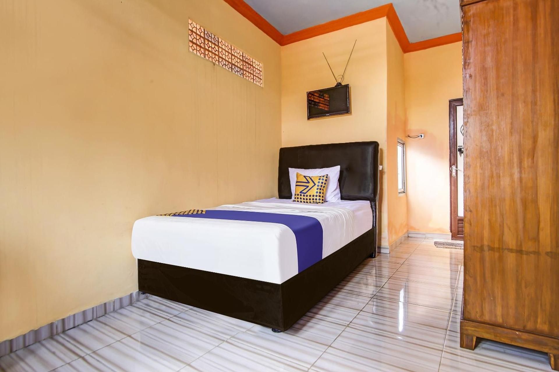 Superior Single Room
