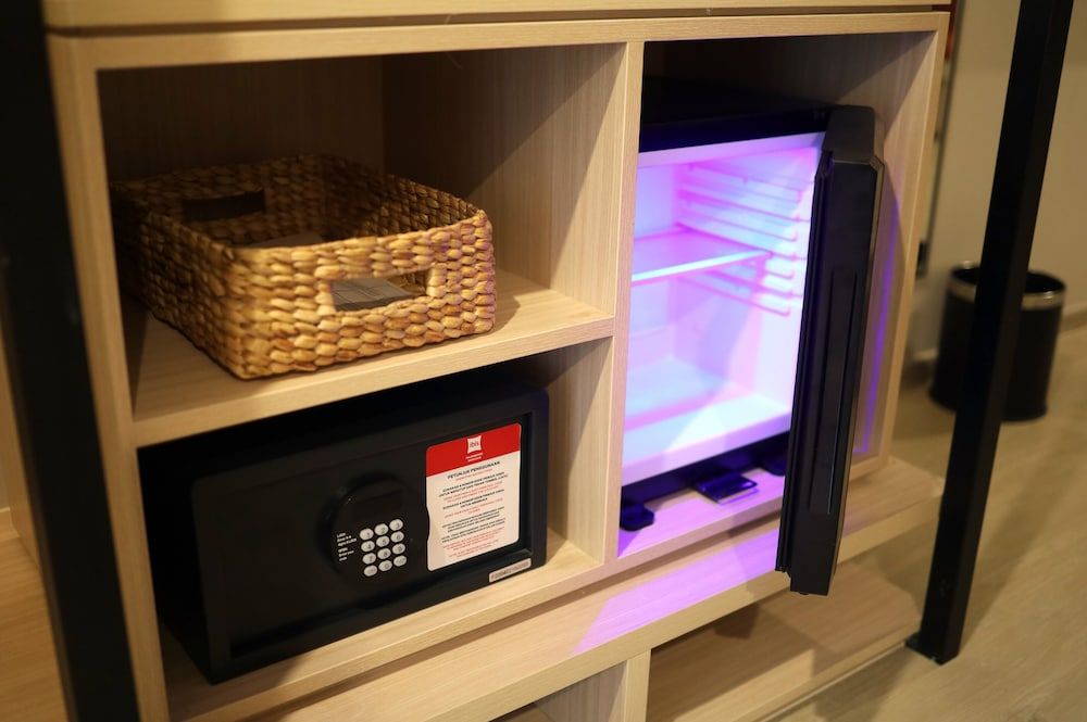 Ibis Palembang Sanggar Standard Room, 2 Twin Beds 7