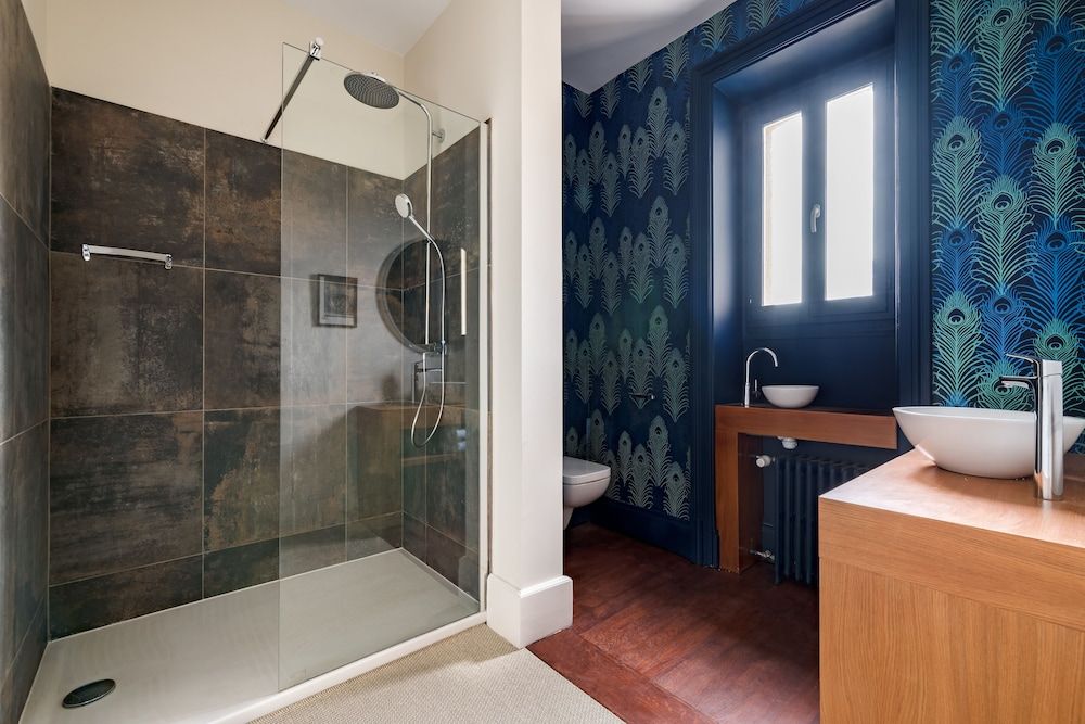 Les Argentiers Deluxe Room 7